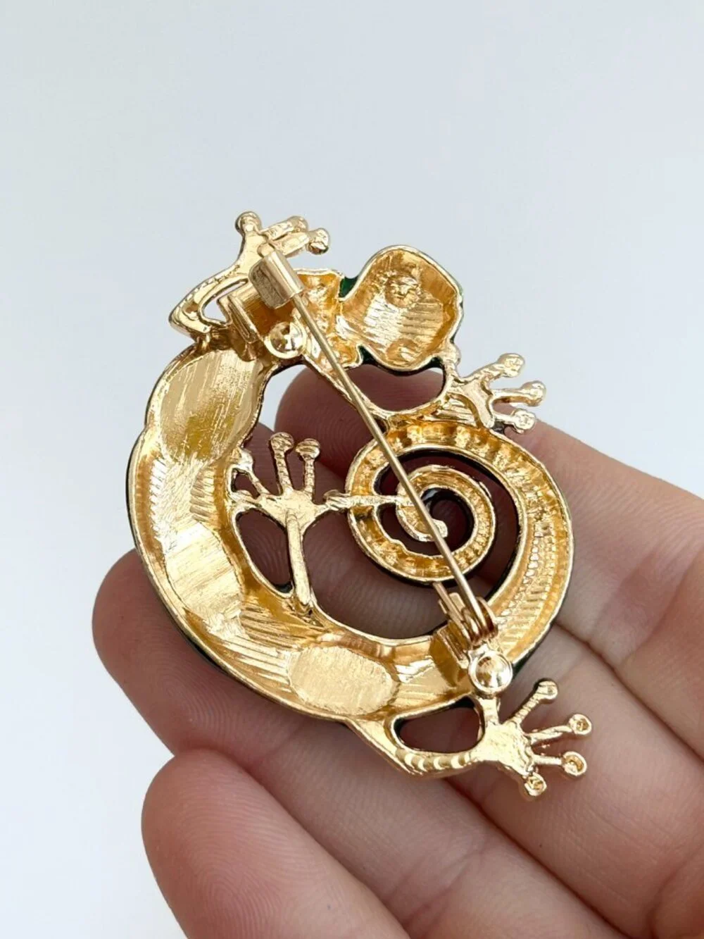 Gecko Lizard Figural Jelly Belly Green Enameled Vintage Inspired Brooch Pin